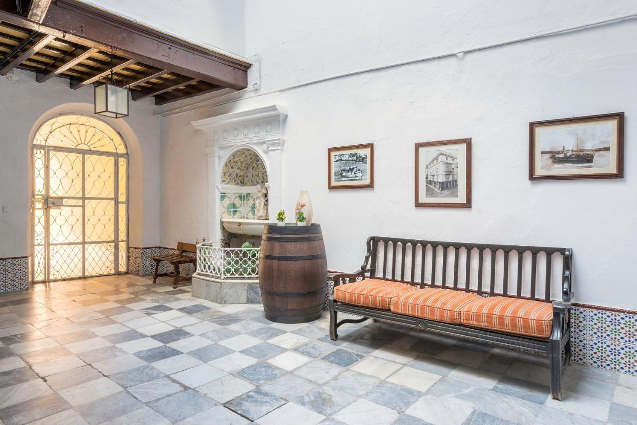 Vivienda Del Siglo XVIII En El Casco Historico Villa El Puerto de Santa María Esterno foto